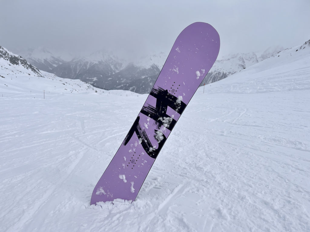 The Collection Snowboard: Hydrogen 单板滑雪板（黑色 / 浅紫色双面板面）